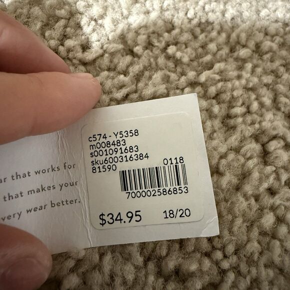 NWT LIVI  Women’s Black Capri Leggings High Rise Stretch Activewear Lounge 18/20 - Picture 3 of 11